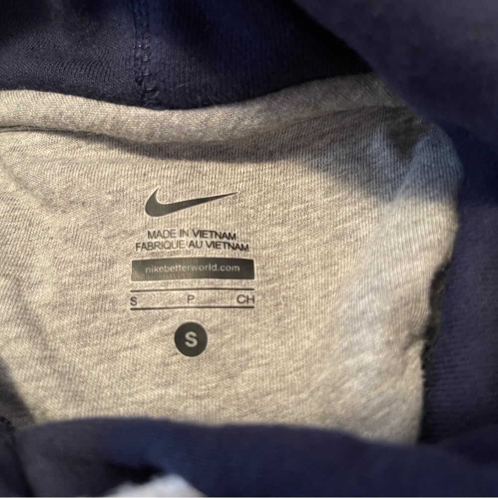 UConn Ladies Hooded Sweatshirt - Size S - Picture 4 of 6